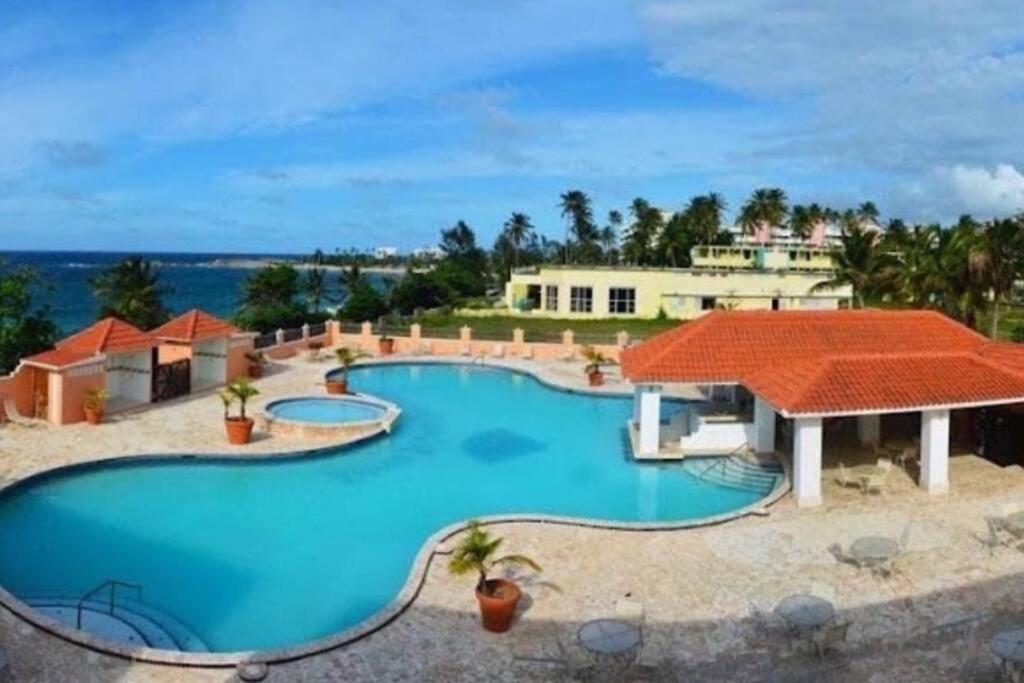 Beachfront Studio Apt W/ Full Kitchen & Pool Isabela Exterior foto